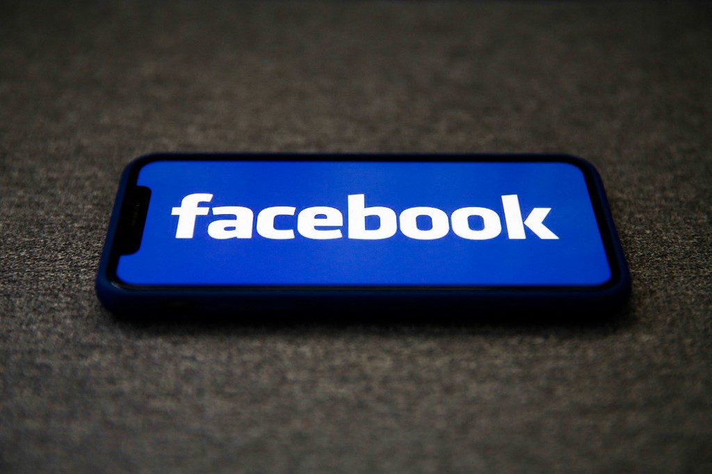 Variál a Facebook, újabb változás jön