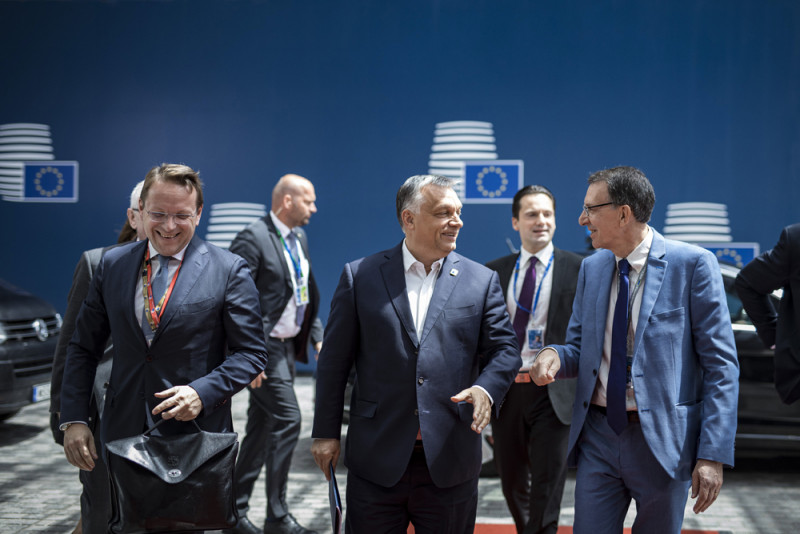 Orbán Viktor megérkezett a brüsszeli EU-csúcsra 