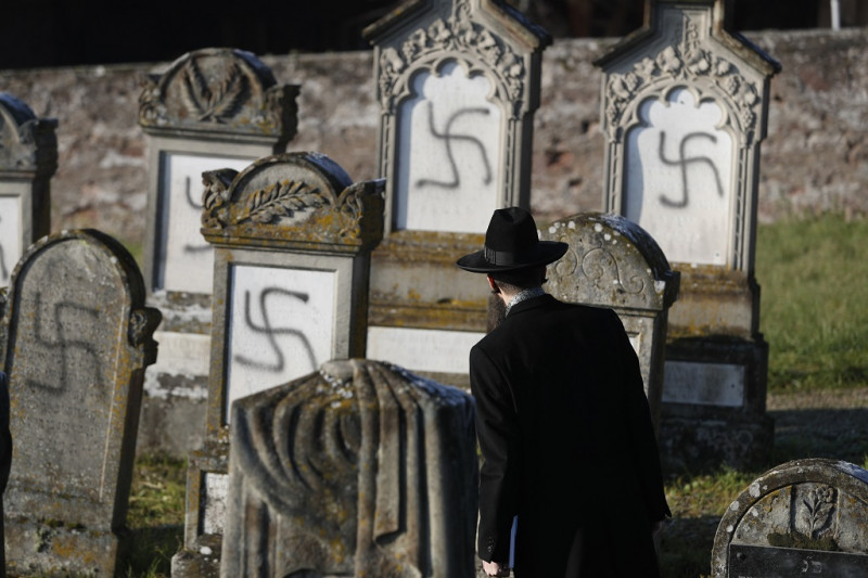 Antiszemita temetőgyalázás Franciaországban