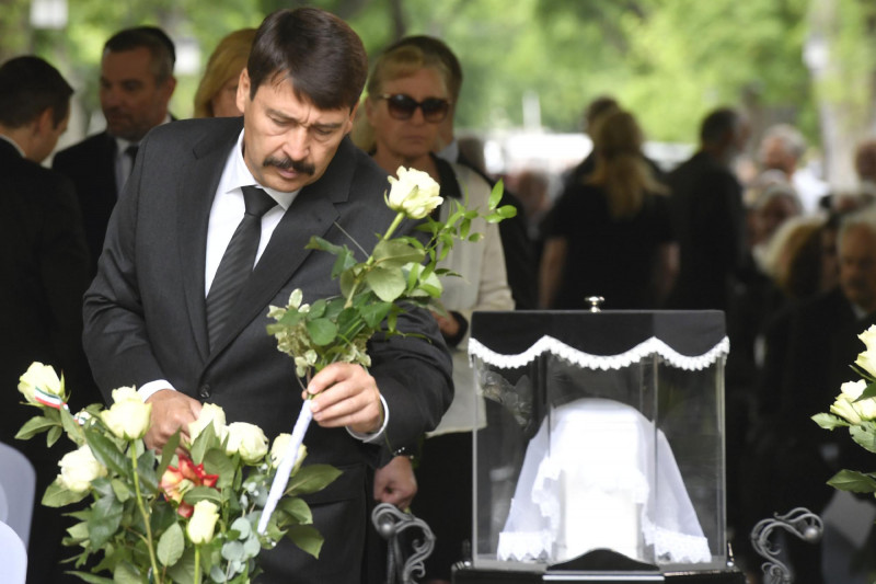 Fekete György temetése 