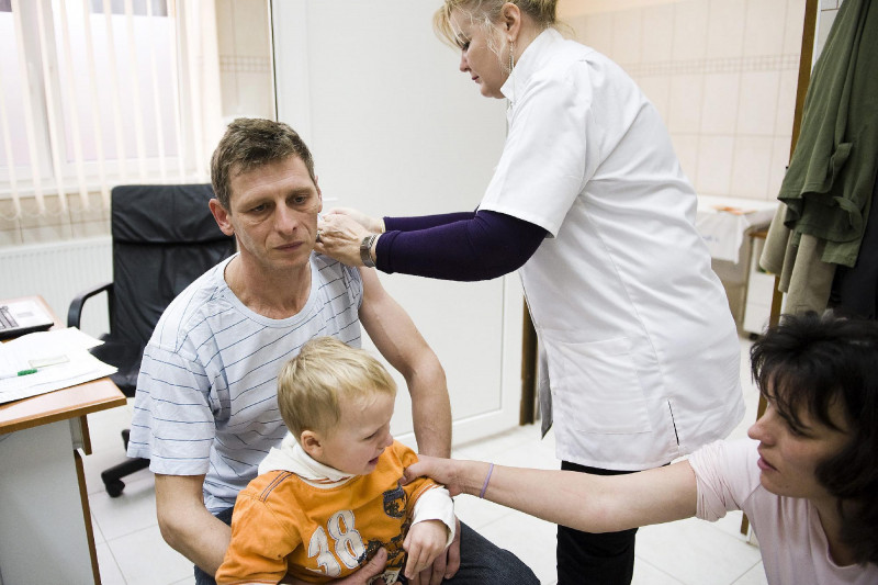 Belvíz - Egészségügy - Hepatitis elleni oltás Újfehértón
