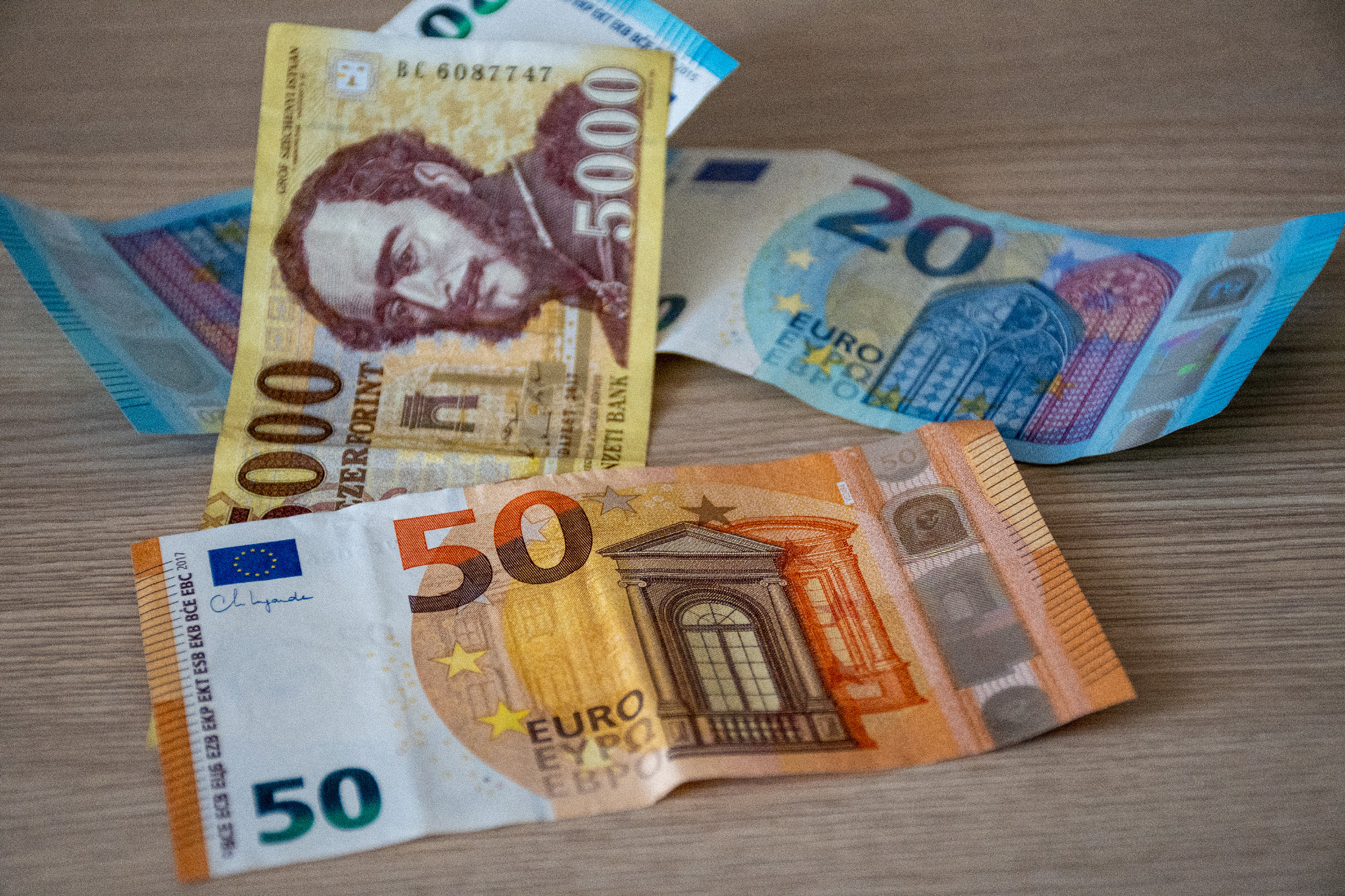 Nem bír az euró a forinttal - ennyit ér most a pénzünk