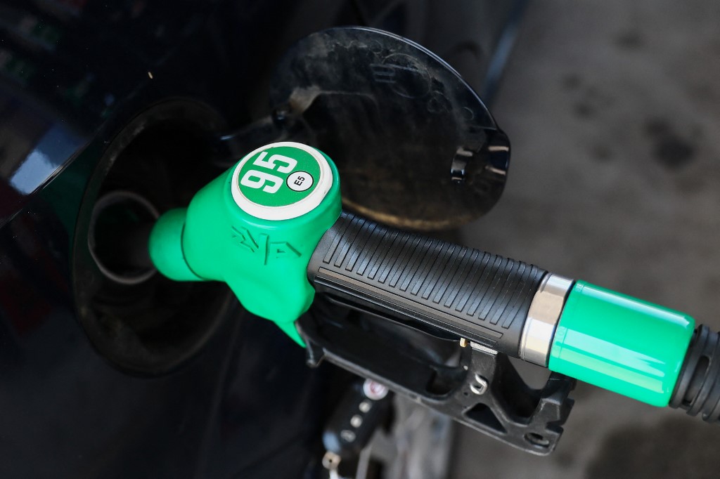 A benzin ára változik, a gázolajé marad