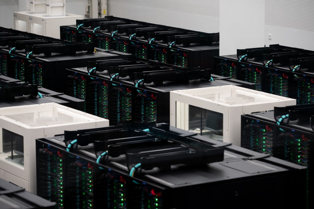 Európai Bizottság: új európai szuperszámítógépet adtak át Spanyolországban